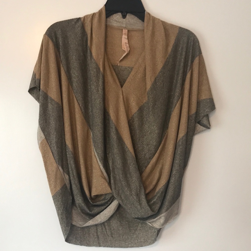 Bailey 44 metallic top xs. Perfect condition